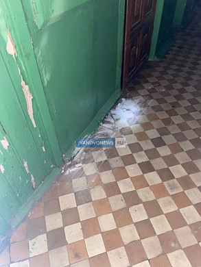 В Иванове из-за прорыва на Кузнецова в доме на Вольной отошли обои